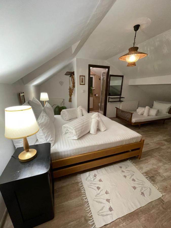 Apartament Yannis Apartment Alba Iulia Exterior photo