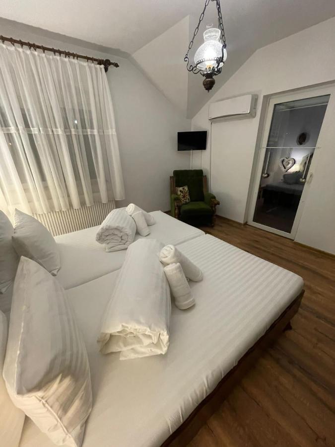 Apartament Yannis Apartment Alba Iulia Exterior photo